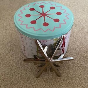 Holiday Tin Snowflake ❄️ 2009 Target collection with metal snowflake ornament!